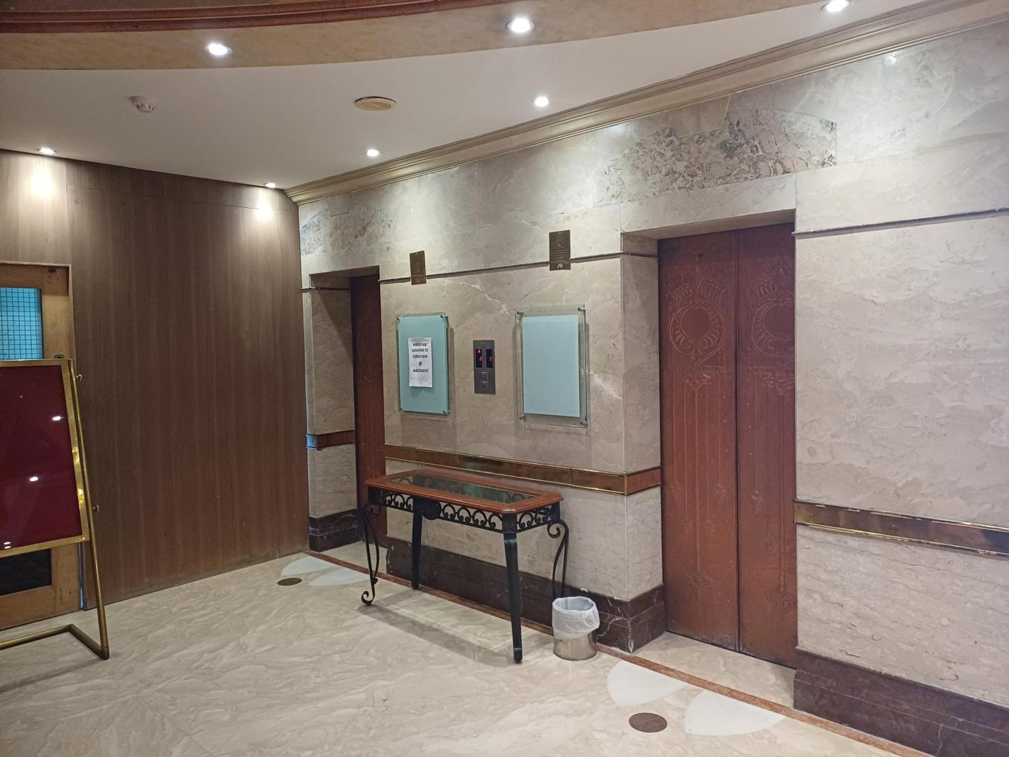 Hotel Benzz Park Chennai Exterior foto