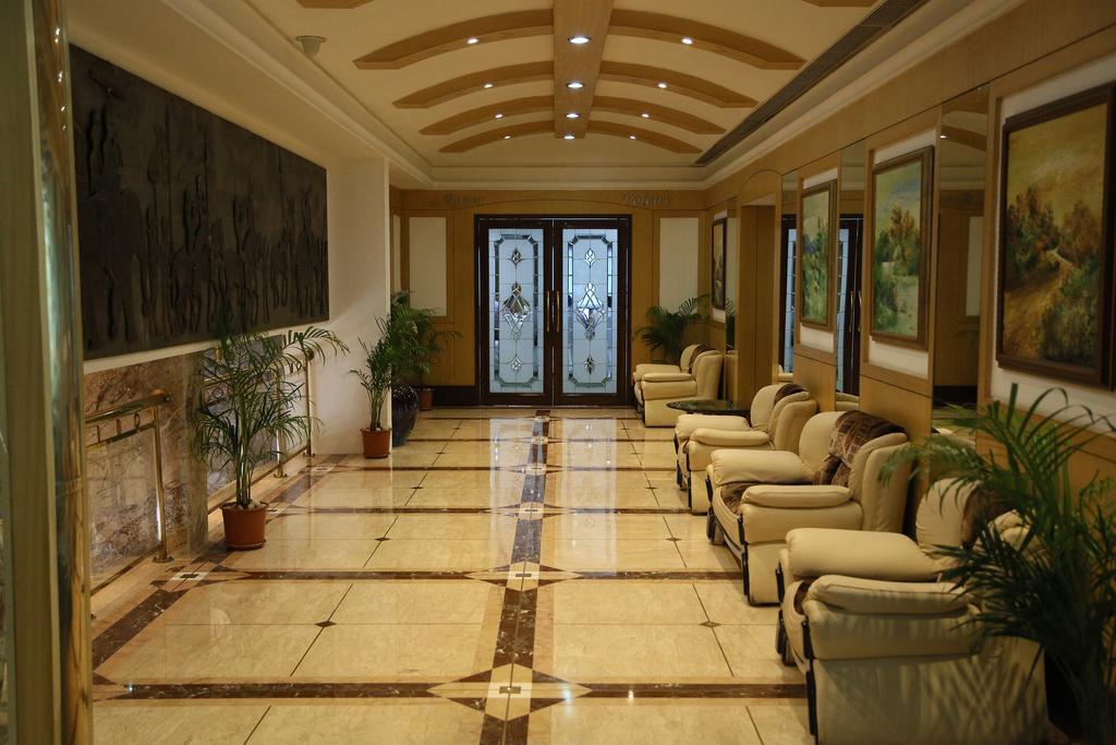 Hotel Benzz Park Chennai Exterior foto
