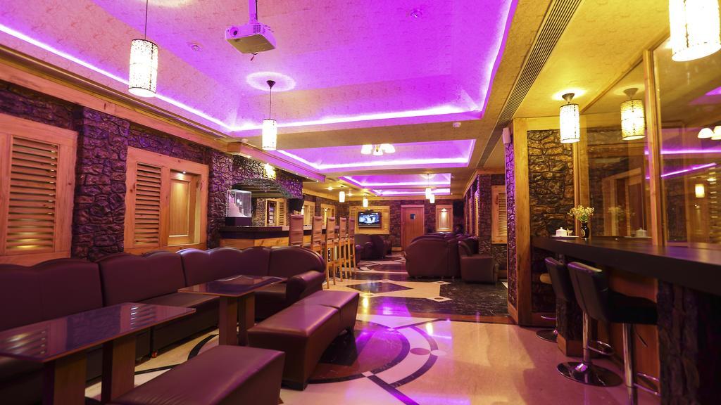 Hotel Benzz Park Chennai Exterior foto