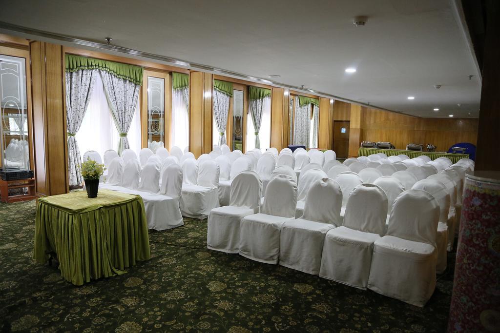 Hotel Benzz Park Chennai Exterior foto