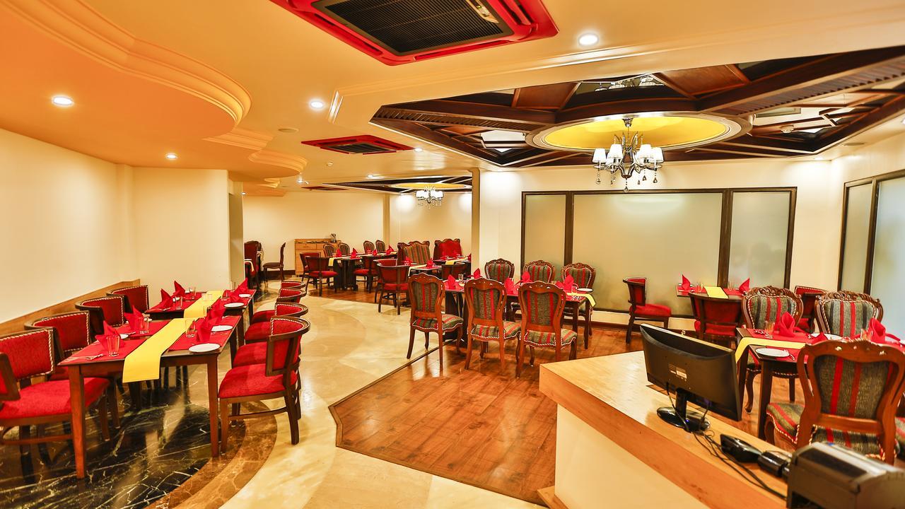Hotel Benzz Park Chennai Exterior foto
